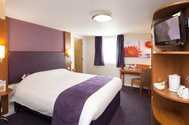 Premier Inn Edinburgh Leith Waterfront Exterior foto