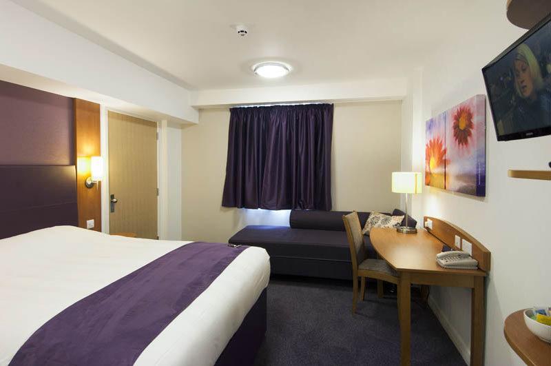 Premier Inn Edinburgh Leith Waterfront Exterior foto